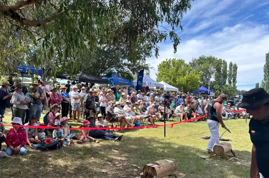 Dalgety Show Wood Chopping
